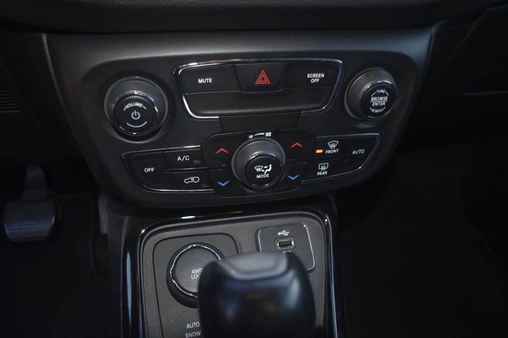 Thumbnail: 2018 Jeep Compass - 10