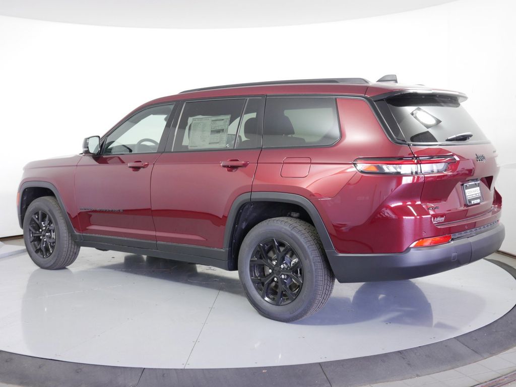 Thumbnail: 2025 Jeep Grand Cherokee L - 15