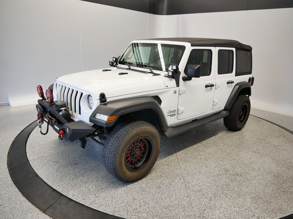 Thumbnail: 2020 Jeep Wrangler - 14