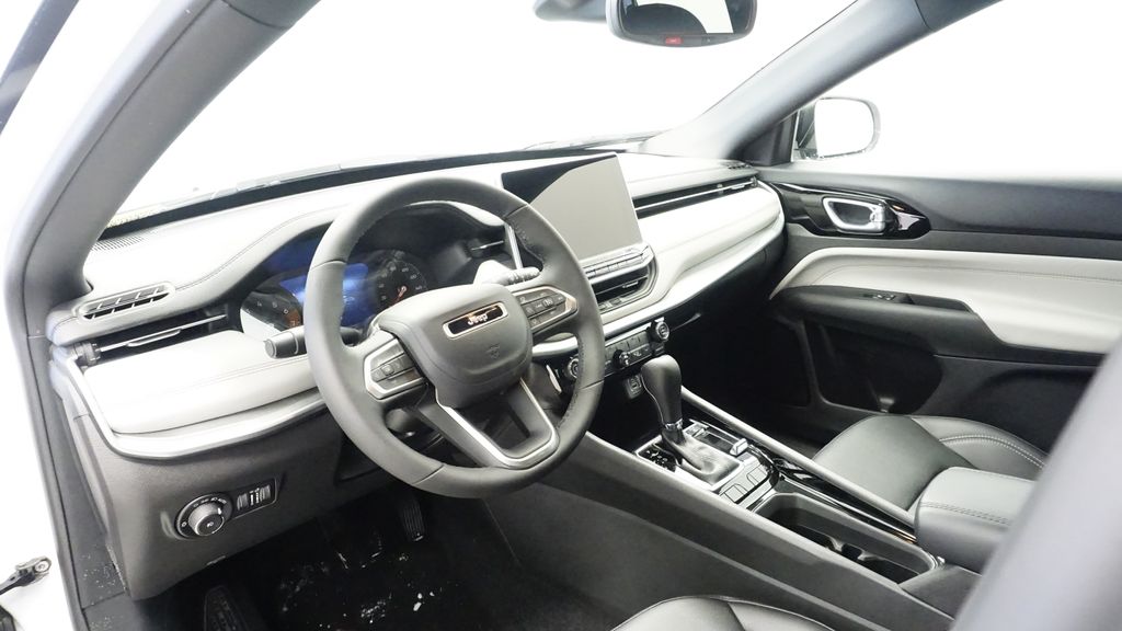 Thumbnail: 2026 Jeep Compass - 29