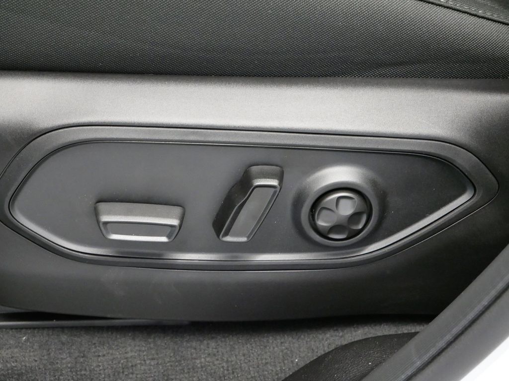 Thumbnail: 2025 Jeep Grand Cherokee - 4