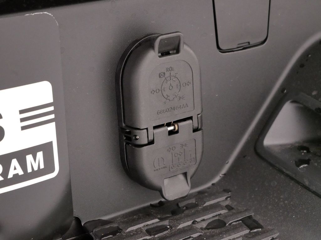 Thumbnail: 2026 RAM 1500 - 14