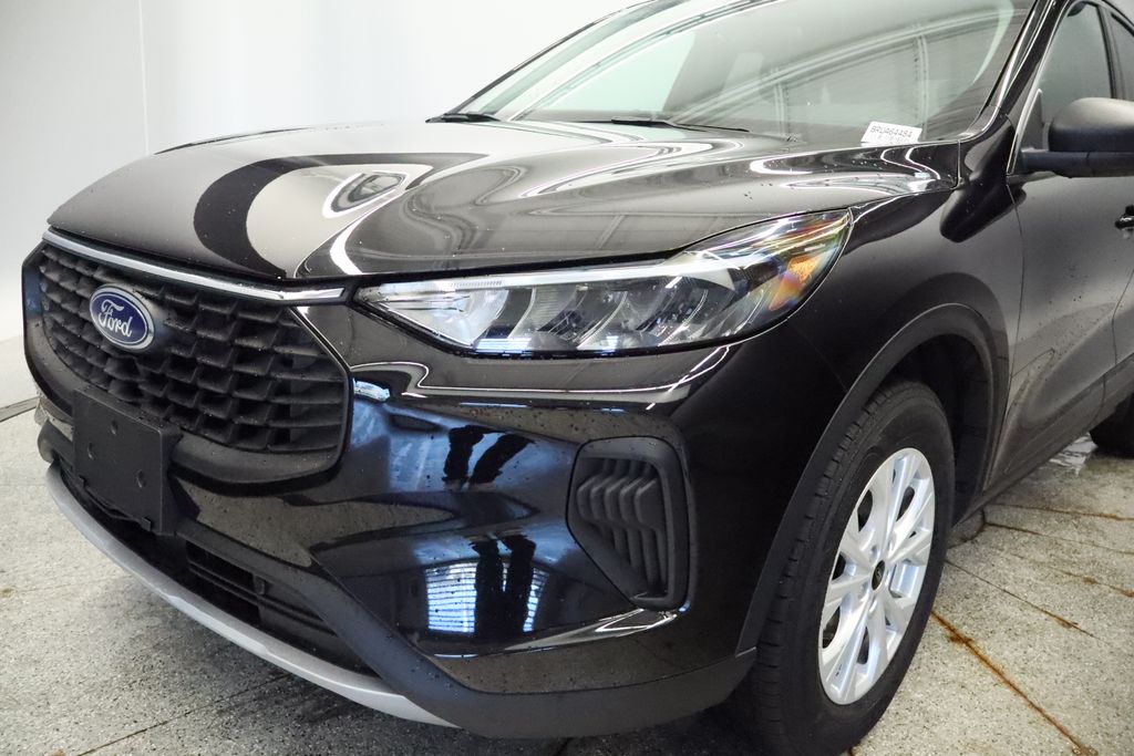 Thumbnail: 2024 Ford Escape - 13