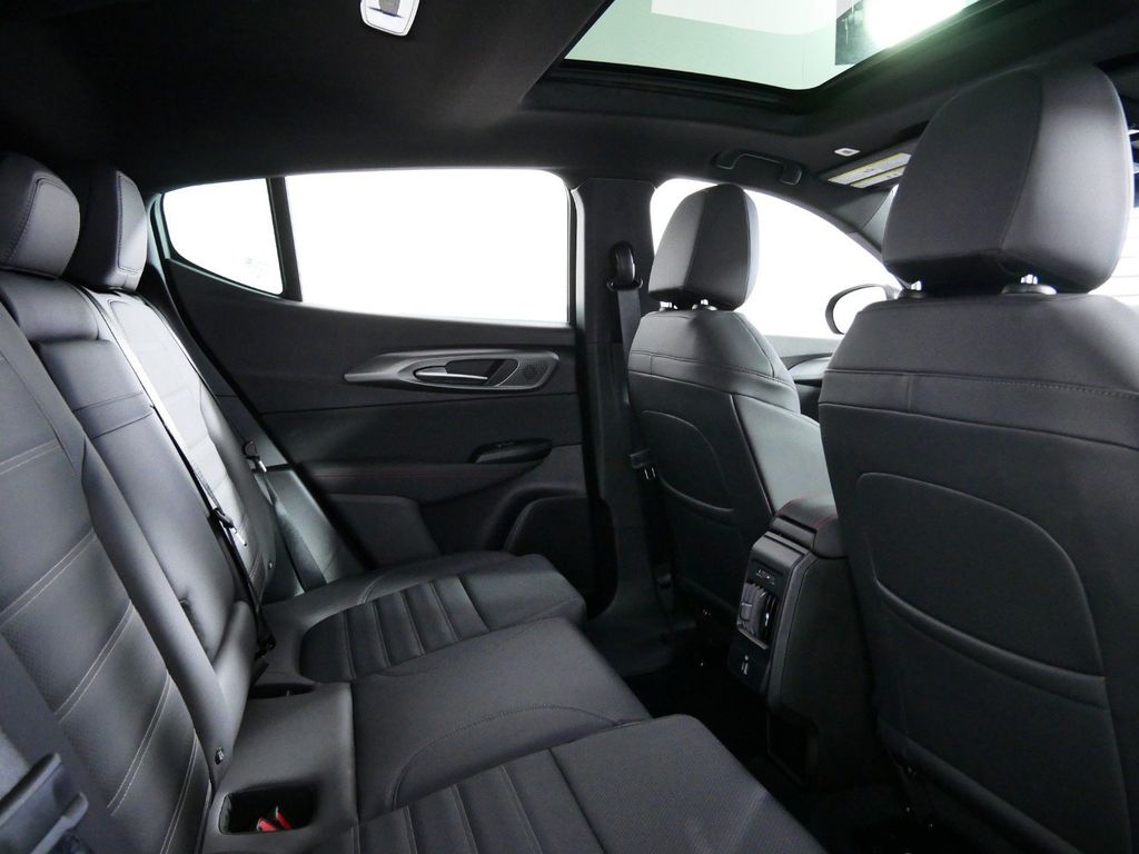 Thumbnail: 2024 Dodge Hornet - 27