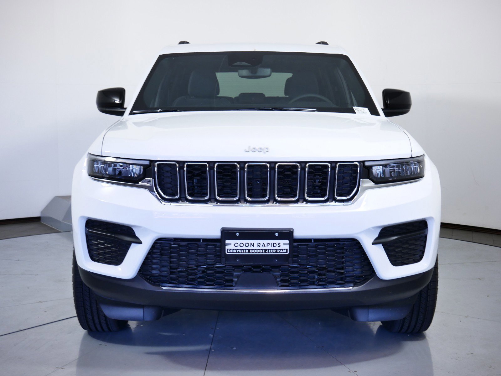 2024 Jeep Grand Cherokee Laredo 4
