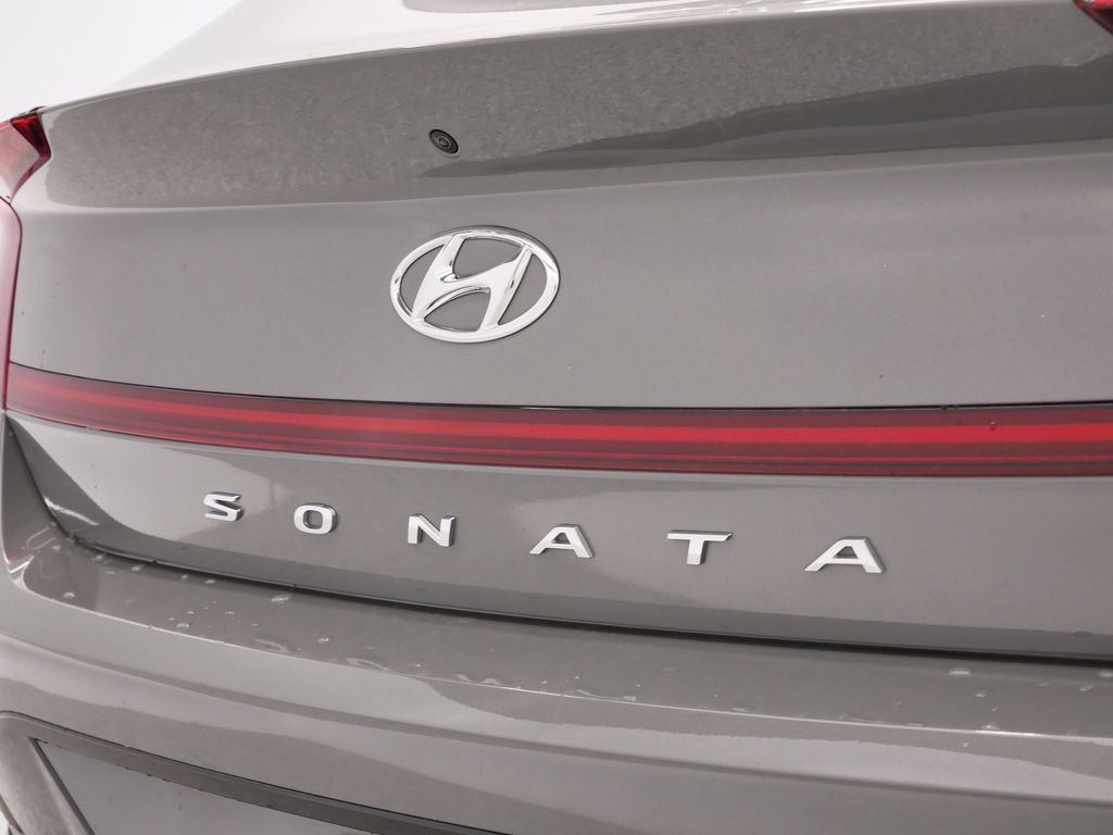 Thumbnail: 2023 Hyundai Sonata - 21