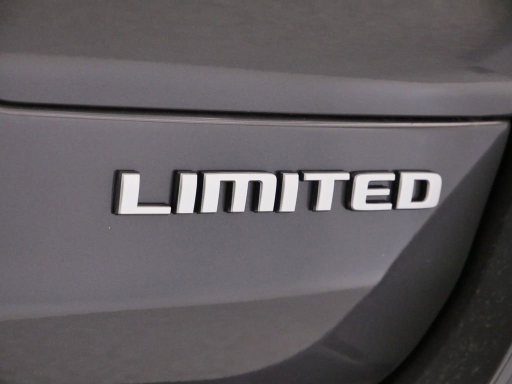 Thumbnail: 2025 Jeep Grand Cherokee L - 17