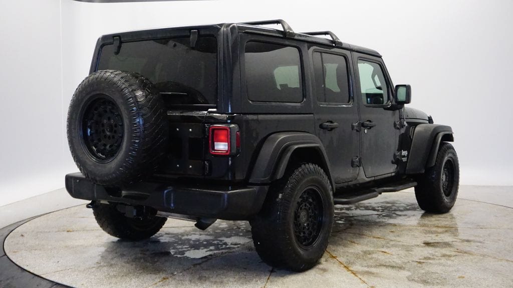 Thumbnail: 2019 Jeep Wrangler - 6