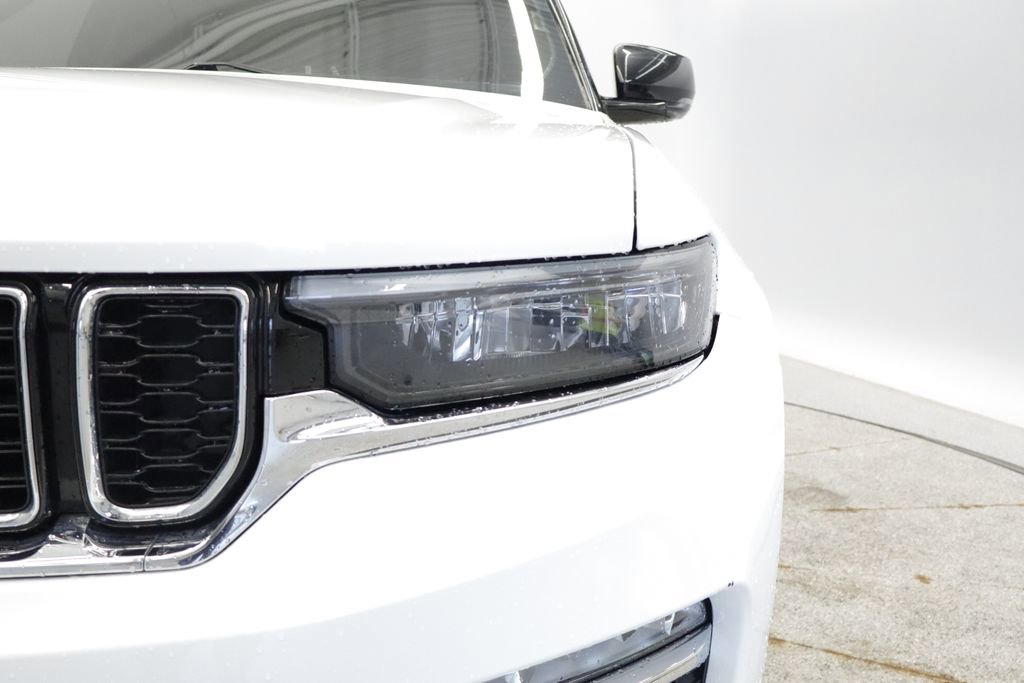 Thumbnail: 2022 Jeep Grand Cherokee - 13