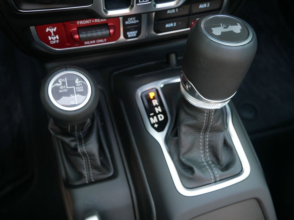 Thumbnail: 2025 Jeep Wrangler - 43