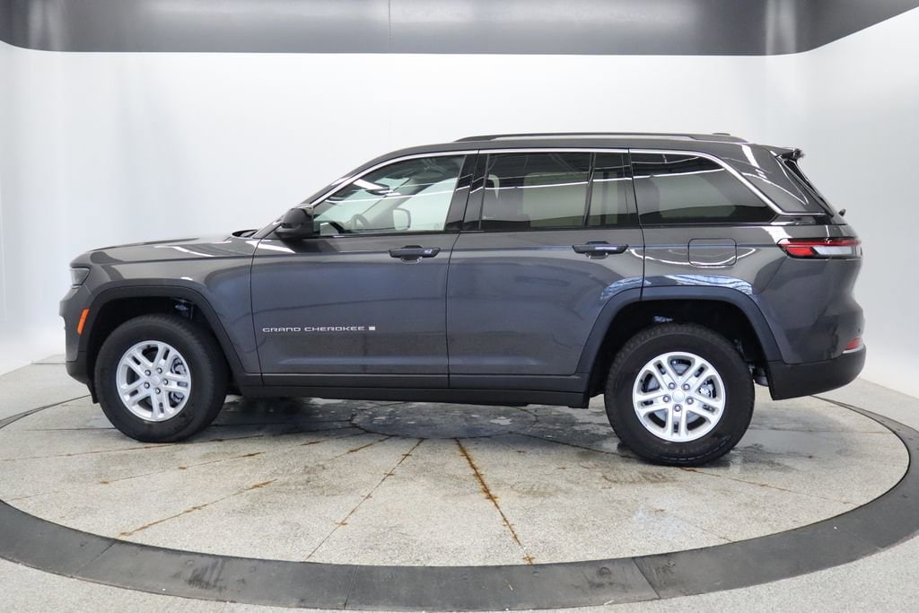 Thumbnail: 2023 Jeep Grand Cherokee - 2