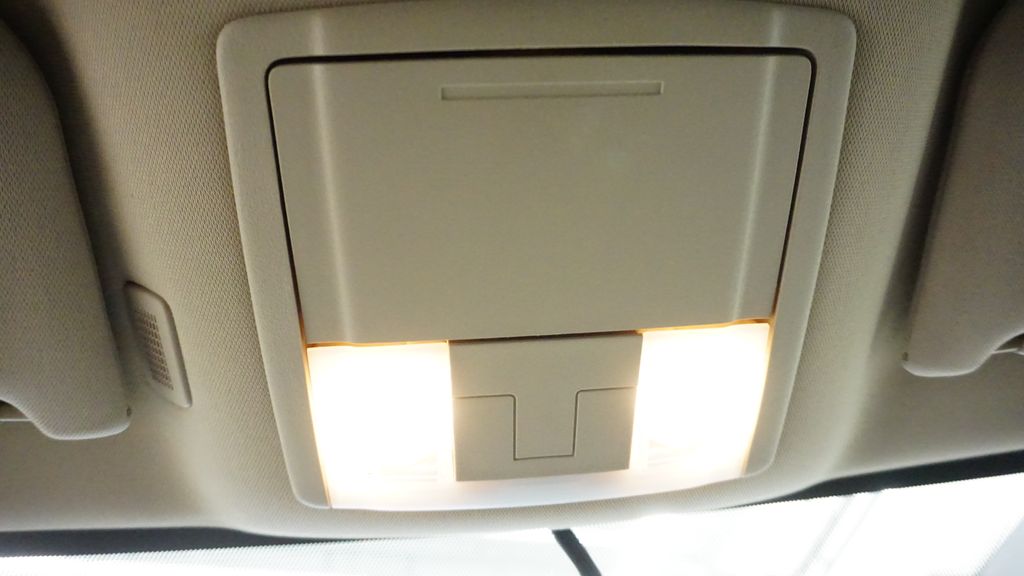 Thumbnail: 2013 Ford Edge - 31