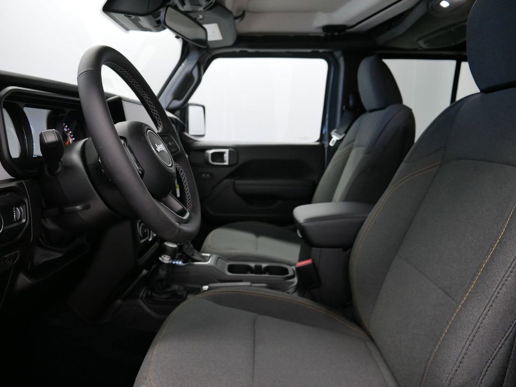 Thumbnail: 2025 Jeep Wrangler - 29