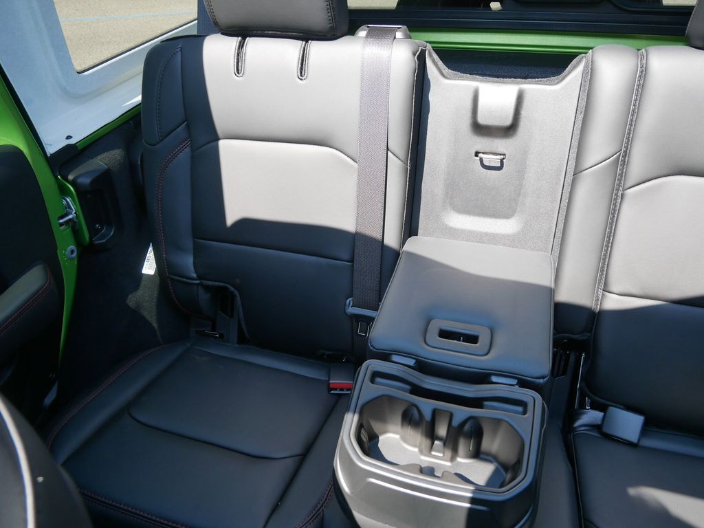 Thumbnail: 2025 Jeep Wrangler - 29