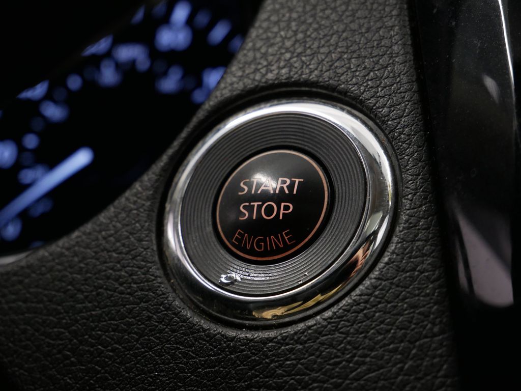 Thumbnail: 2014 Nissan Rogue - 41
