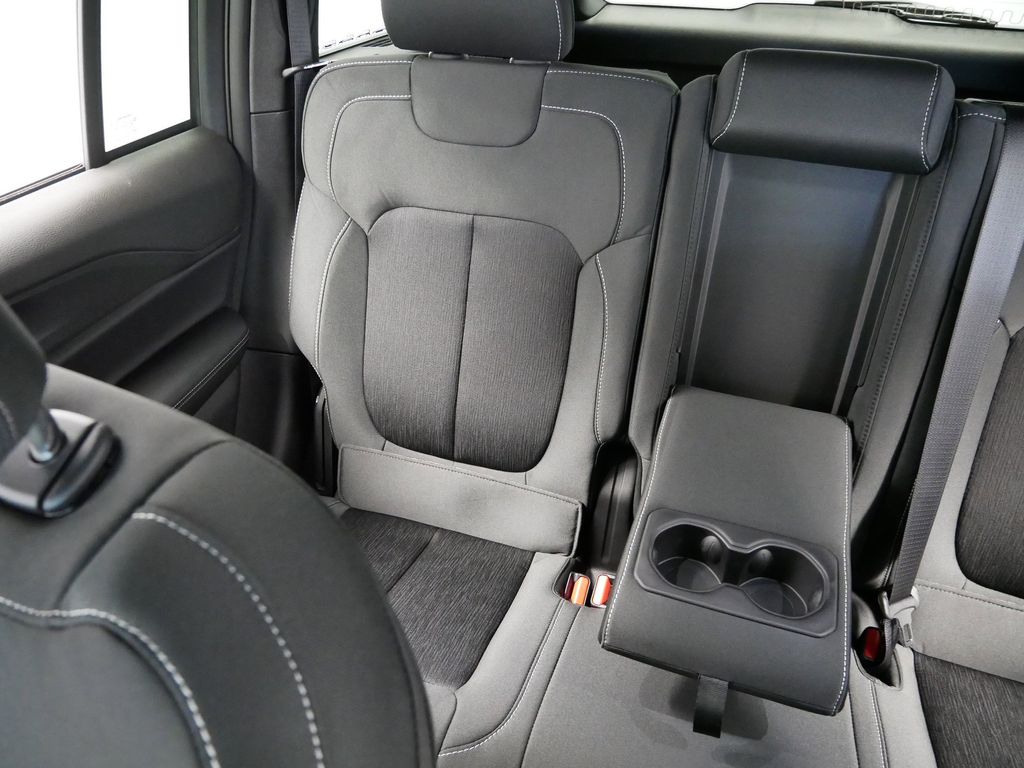 Thumbnail: 2025 Jeep Grand Cherokee - 20