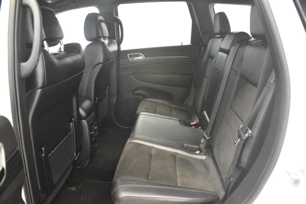 Thumbnail: 2021 Jeep Grand Cherokee - 25