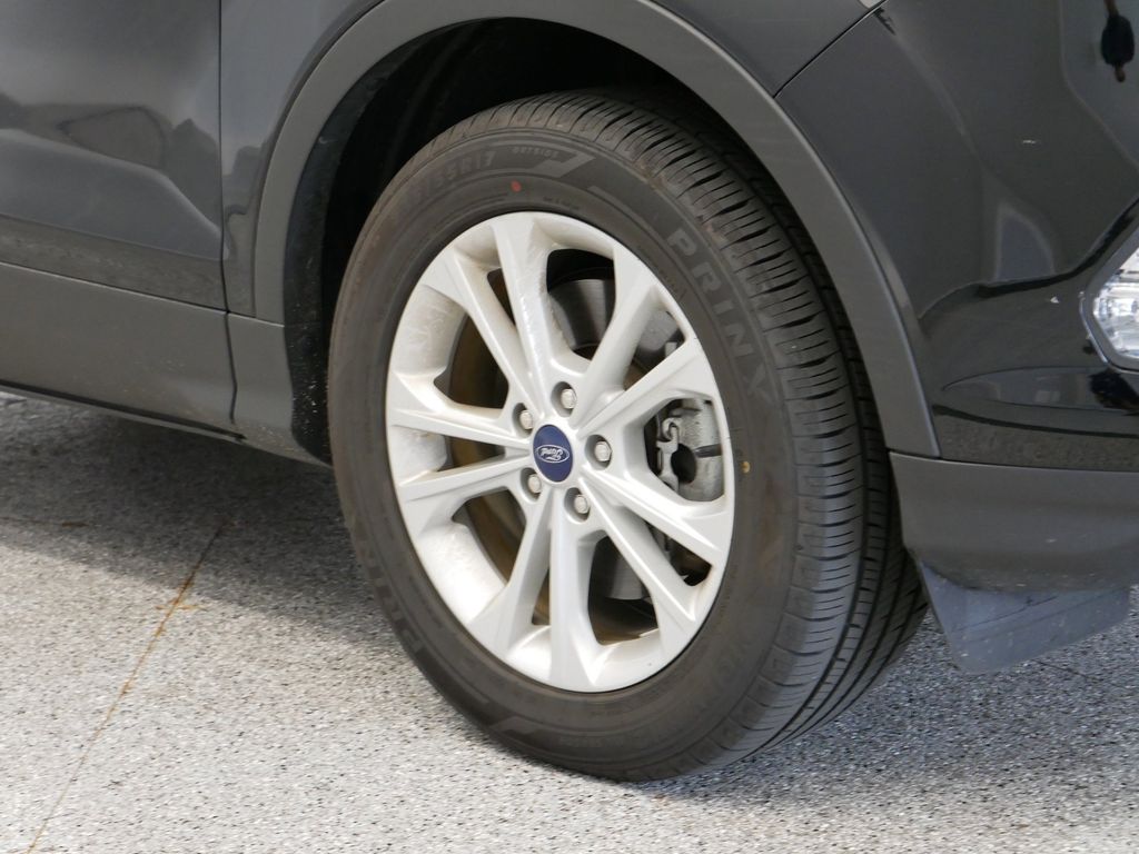 Thumbnail: 2018 Ford Escape - 15