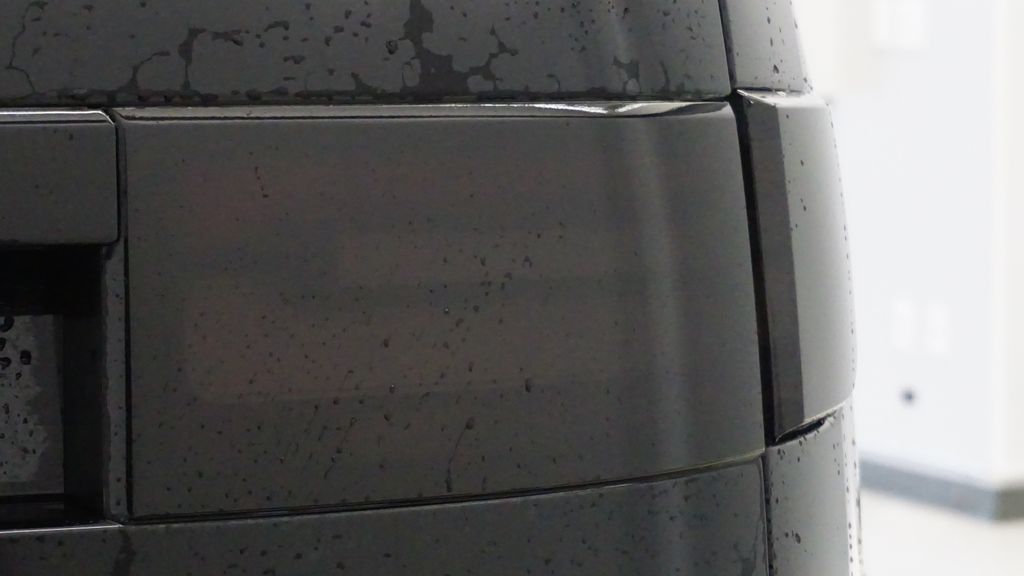 Thumbnail: 2020 Land Rover Discovery - 15