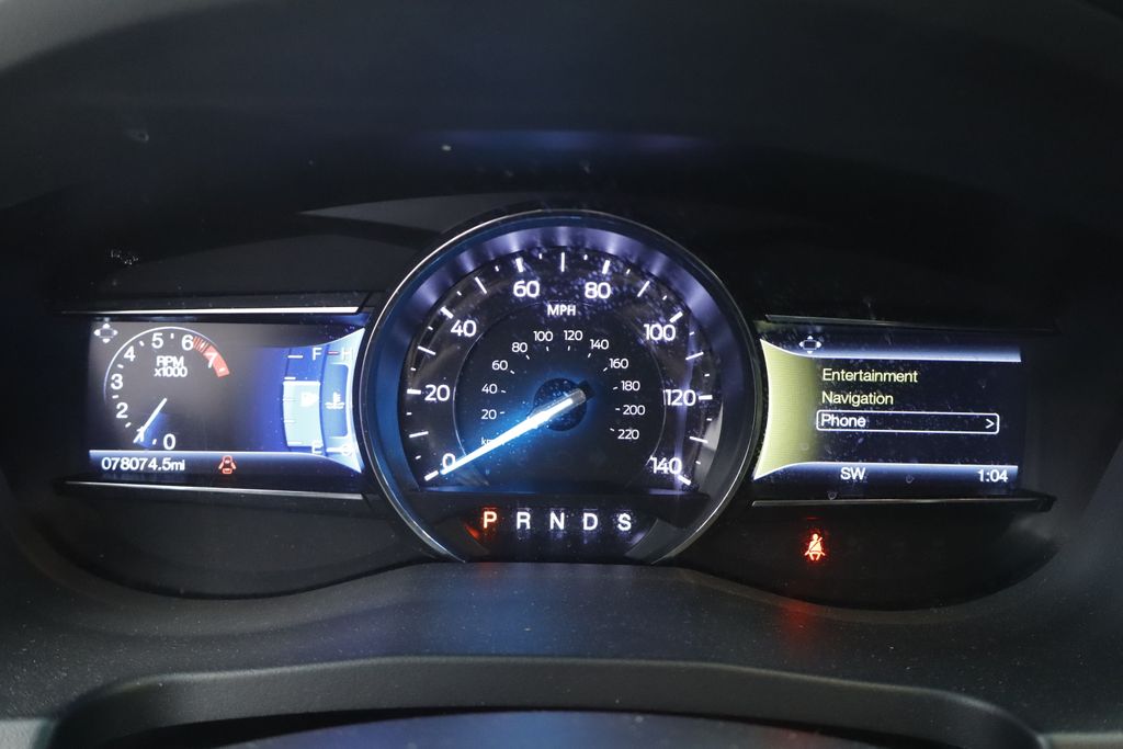 Thumbnail: 2016 Ford Explorer - 34