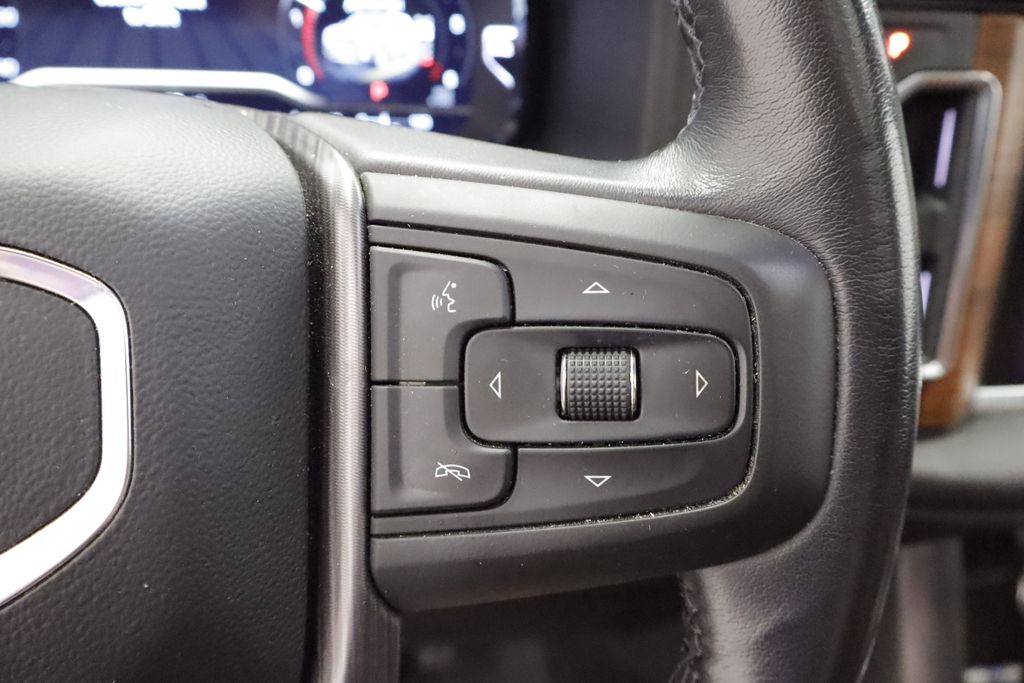 Thumbnail: 2023 GMC Yukon - 38