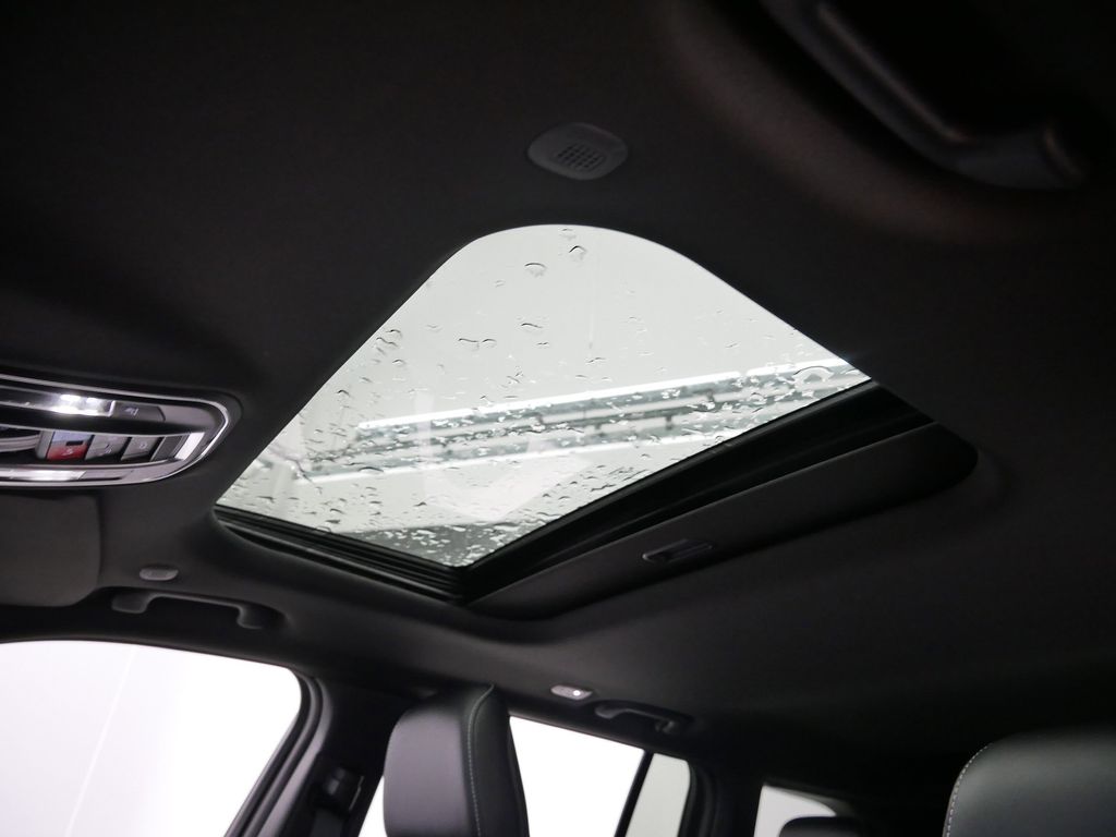 Thumbnail: 2025 Jeep Grand Cherokee - 4