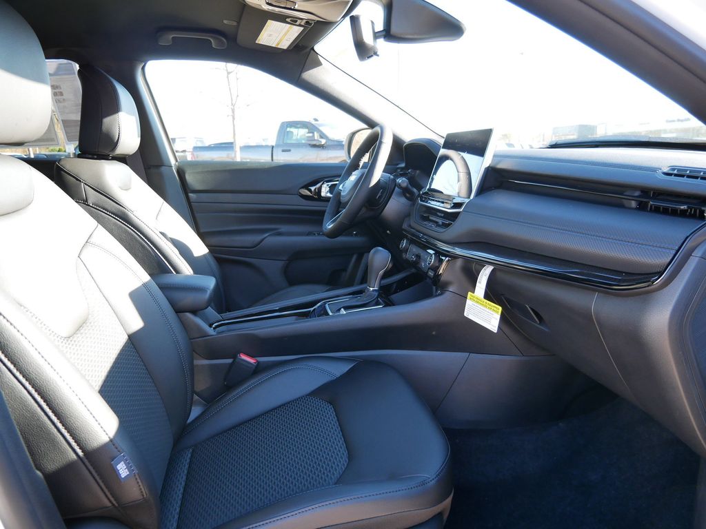 Thumbnail: 2026 Jeep Compass - 20