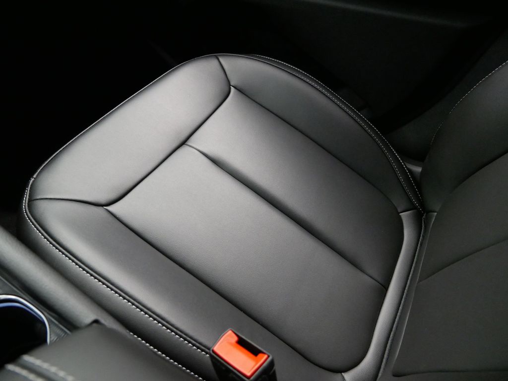 Thumbnail: 2025 Jeep Grand Cherokee - 40