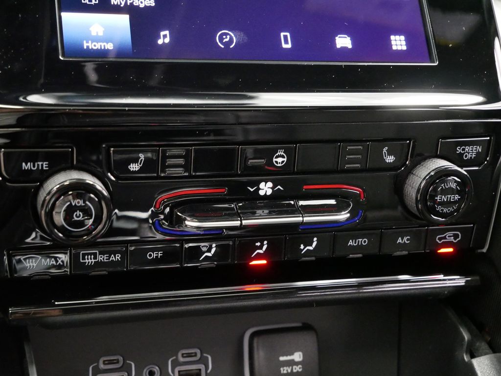 Thumbnail: 2025 Jeep Grand Cherokee L - 30