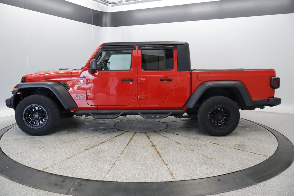 Thumbnail: 2020 Jeep Gladiator - 2