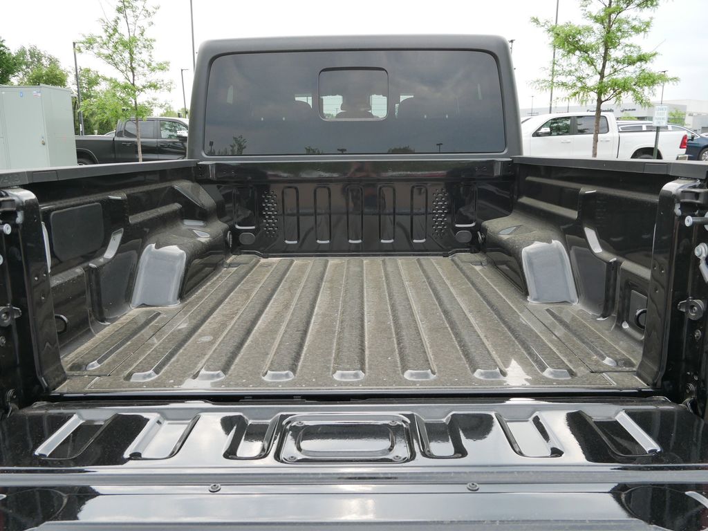 Thumbnail: 2025 Jeep Gladiator - 27