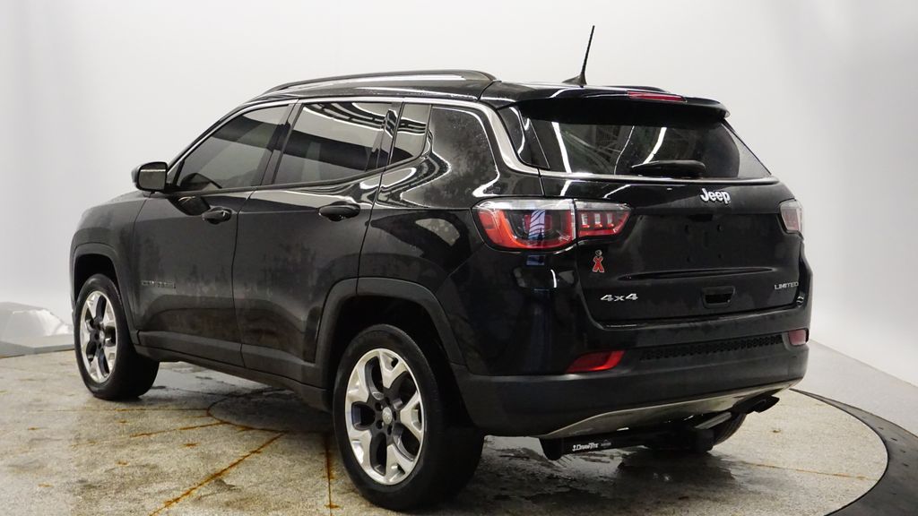 Thumbnail: 2019 Jeep Compass - 3