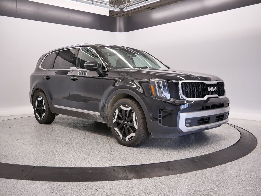 Thumbnail: 2023 Kia Telluride - 16