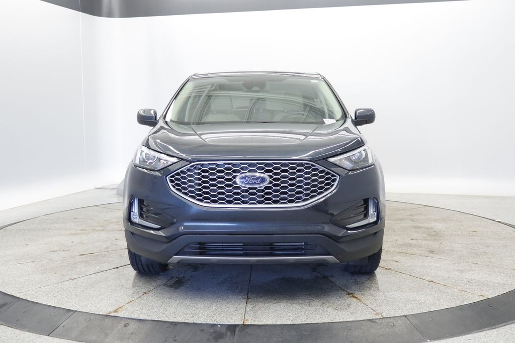 Thumbnail: 2023 Ford Edge - 11
