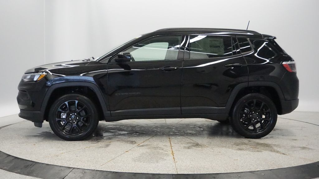 Thumbnail: 2026 Jeep Compass - 3