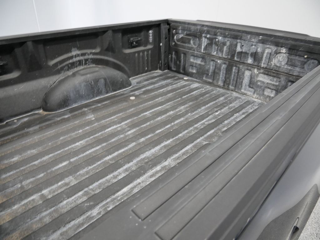 Thumbnail: 2022 Ford F-150 - 21