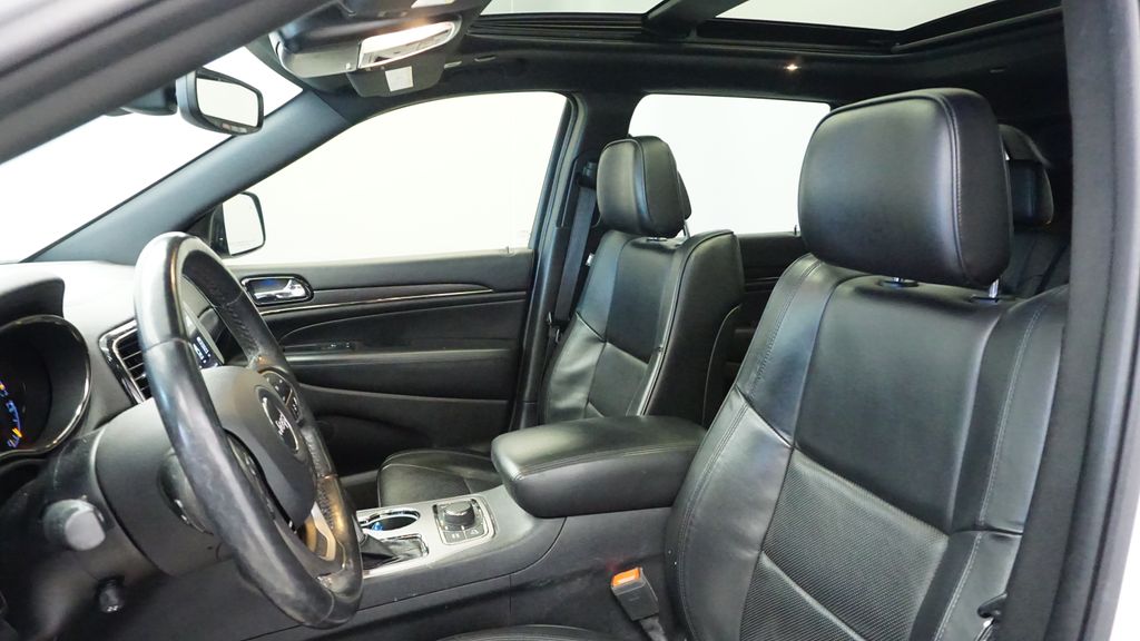 Thumbnail: 2020 Jeep Grand Cherokee - 27