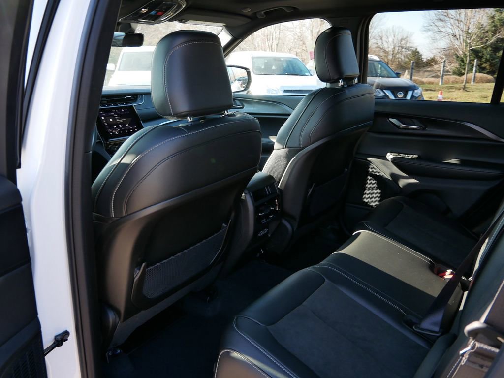 Thumbnail: 2025 Jeep Grand Cherokee - 8