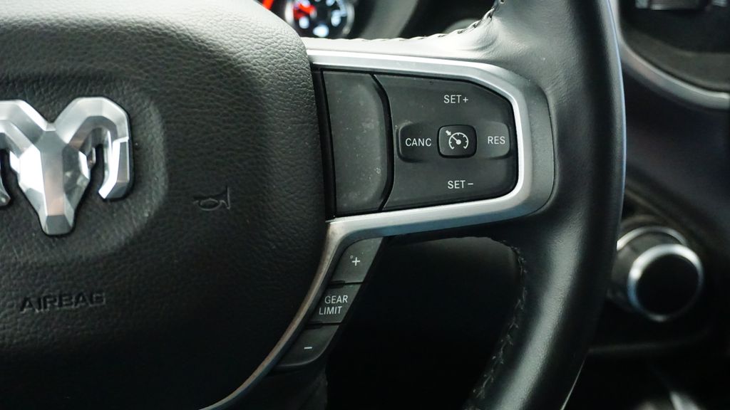 Thumbnail: 2023 RAM 1500 - 33