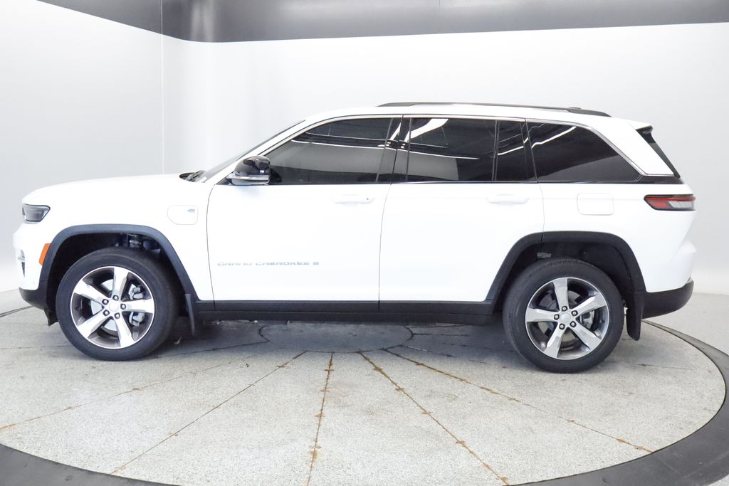 Thumbnail: 2022 Jeep Grand Cherokee - 2