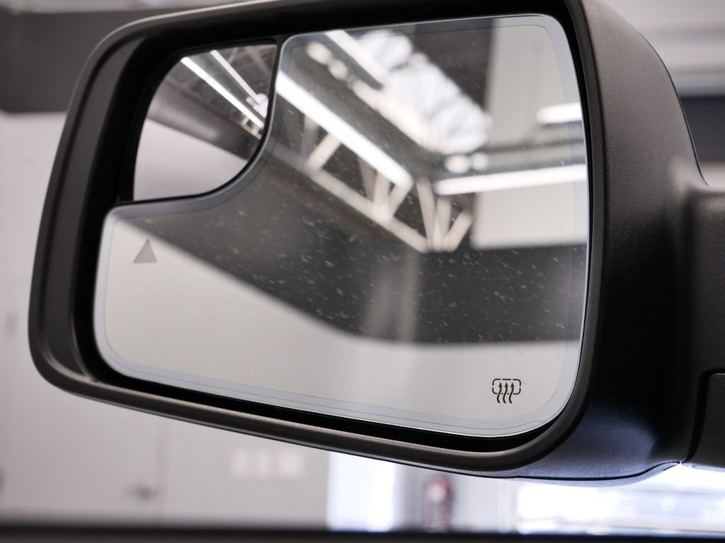 Thumbnail: 2026 RAM 1500 - 3