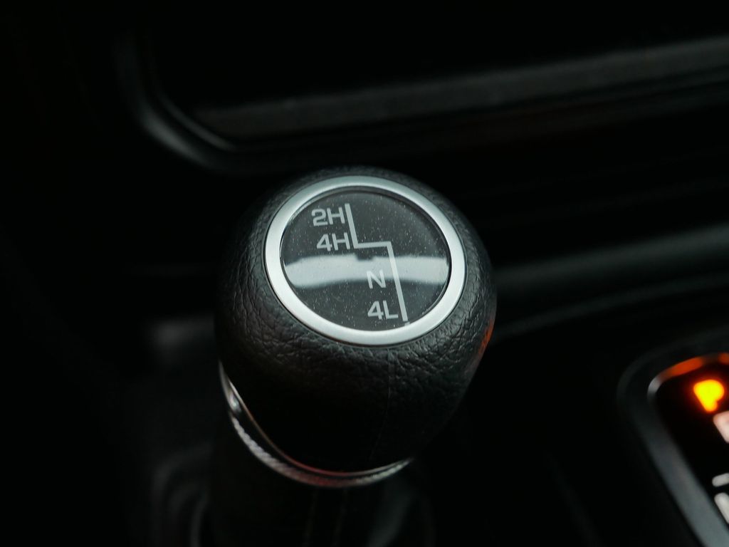 Thumbnail: 2020 Jeep Gladiator - 32