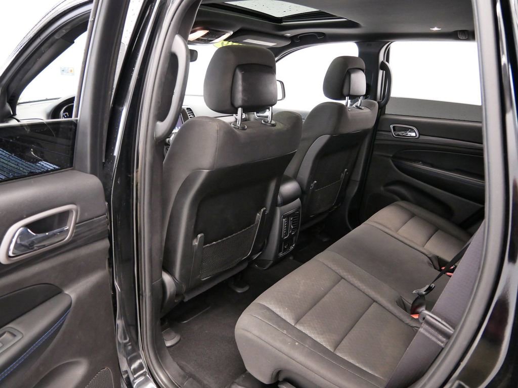 Thumbnail: 2019 Jeep Grand Cherokee - 8