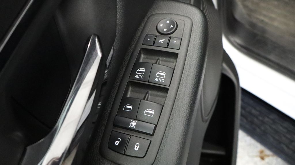 Thumbnail: 2023 RAM 1500 - 34