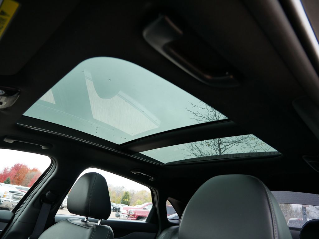 Thumbnail: 2023 Kia K5 - 4