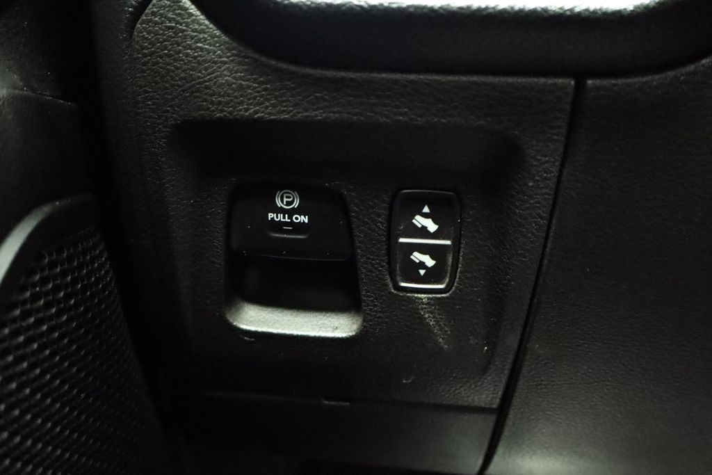 Thumbnail: 2022 RAM 1500 - 33