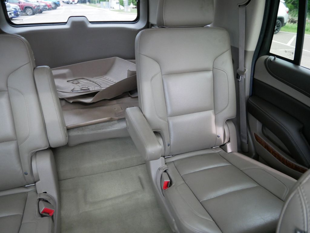 Thumbnail: 2016 Chevrolet Tahoe - 22