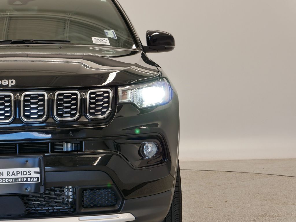 Thumbnail: 2024 Jeep Compass - 12