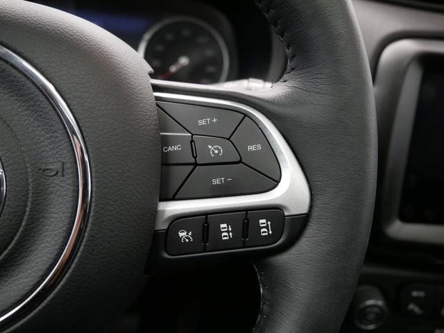 Thumbnail: 2023 Jeep Renegade - 24