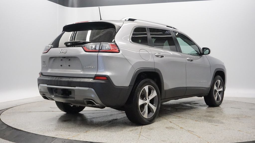 Thumbnail: 2019 Jeep Cherokee - 6